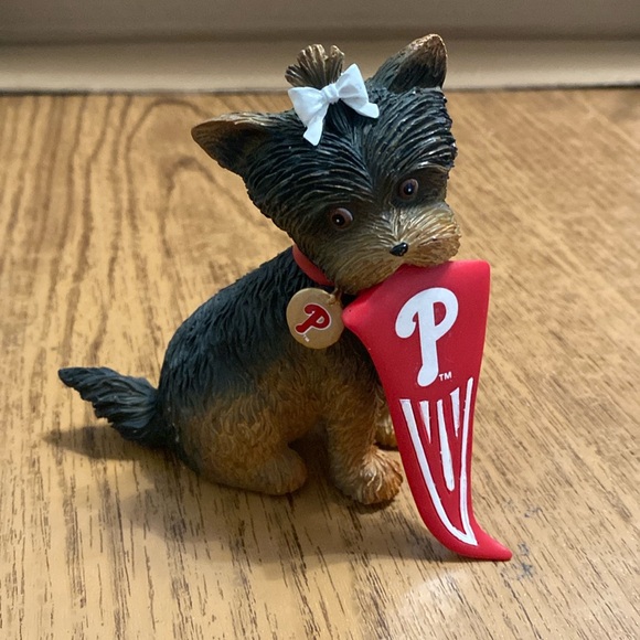 Hamilton Other - “Pennant-Winning Pup” Furry Best Phillies Fan collection